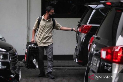 KPK geledah kantor KONI Jatim terkait dugaan korupsi