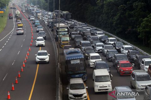 Jalur Puncak padat kendaraan saat libur panjang Paskah