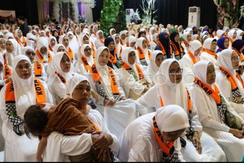 FOTO - Pelepasan jamaah calon haji Makassar