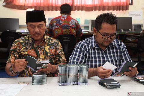 Ribuan paspor jamaah calon haji diverifikasi sebelum pengurusan visa keberangkatan