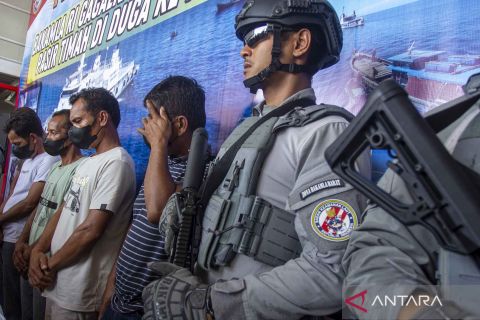 Bakamla tangkap kapal motor penyelundup pasir timah dari Kepri ke Malaysia