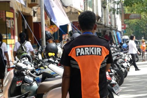 Cegah jukir ilegal, Pemkot Ambon tetapkan 27 area parkir resmi