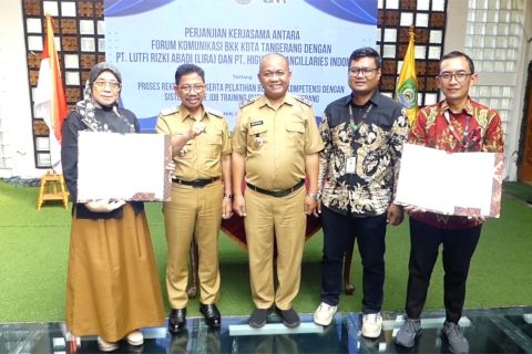 Pemkot Tangerang rangkul pihak swasta lahirkan SDM siap kerja