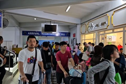 Puncak arus balik di Pelabuhan Ferry Batam Center diprediksi 7 April