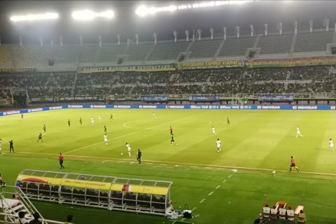 Derbi Suramadu, 10 pemain Persebaya taklukkan Madura United 1-0