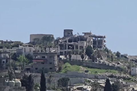 Israel terus bombardir, warga Lebanon rayakan Idul Fitri dengan muram