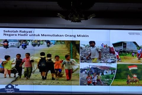 Mensos minta perguruan tinggi berkontribusi untuk sekolah rakyat