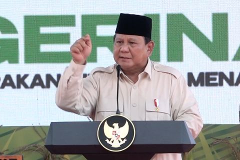 Prabowo sebut Indonesia tak akan berlutut meski dihantam tarif Trump