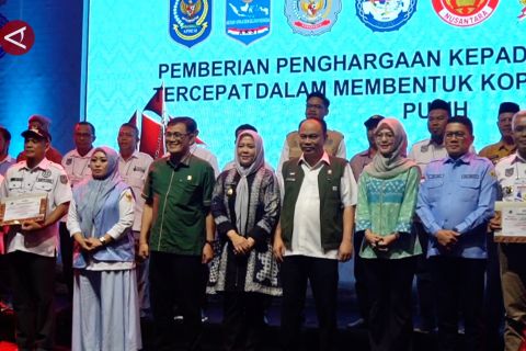 Menkop targetkan Sulsel bentuk 2.226 Koperasi Desa Merah Putih