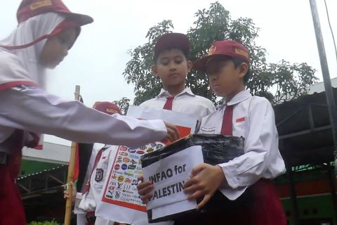 Siswa di Temanggung sisihkan uang jajan untuk bantu Palestina