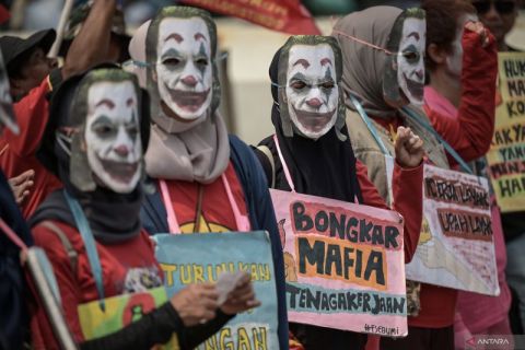 Jakarta diwarnai sejumlah aksi peringatan Hari Buruh