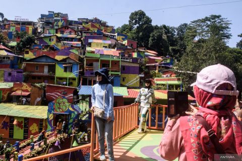 Bandung resmikan kampung warna warni Lembur Katumbiri
