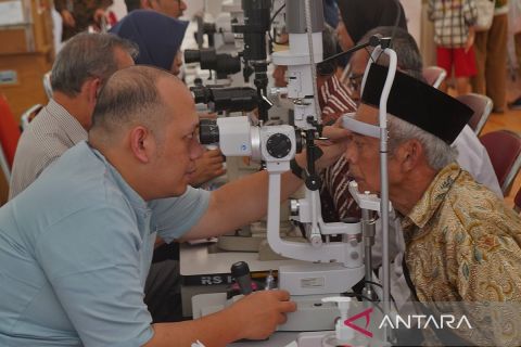 Jelang Waisak 2025, Walubi gelar pengobatan gratis bagi warga di kawasan Borobudur