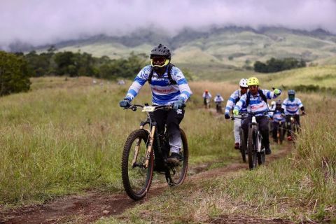 Rinjani Downhill Ride: Adrenalin, alam dan aksi lingkungan di Gunung Rinjani