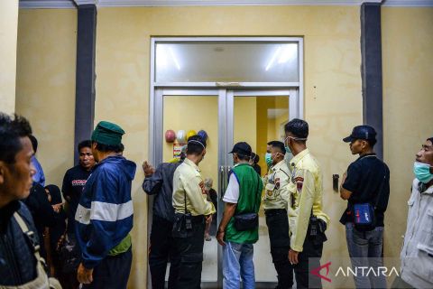 Korban ledakan amunisi diautopsi dan diidentifikasi di RSUD Pameungpeuk Garut