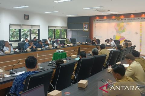 Diskoperdagin Cianjur menargetkan pembentukan KDMP tuntas akhir Mei
