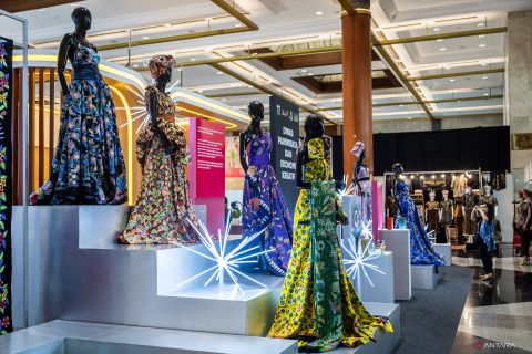 Produk UMKM fesyen dipamerkan di Indonesia Fashion Week