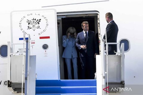 Presiden Macron tiba di Yogyakarta untuk kunjungi Akmil dan Candi Borobudur bersama Presiden Prabowo