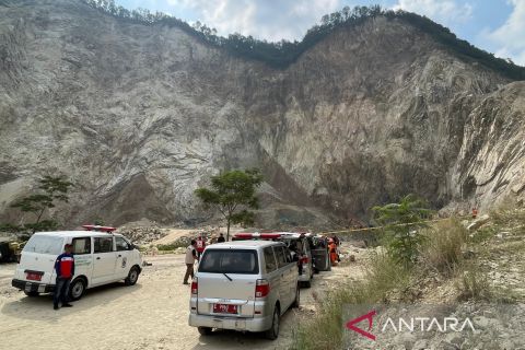 Gubernur Jabar cabut izin tambang di Gunung Kuda Cirebon usai longsor