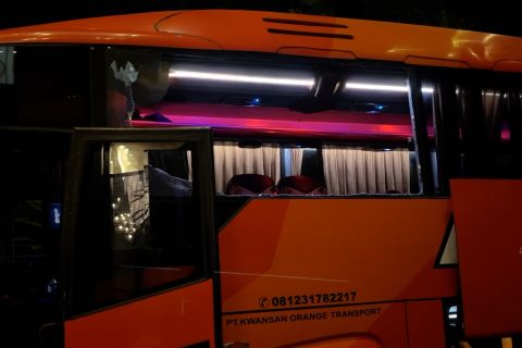 Bus Persik Kediri dilempar batu di Kanjuruhan, pelatih terluka