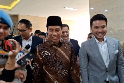 Jokowi klarifikasi dugaan ijazah palsu di Bareskrim Polri