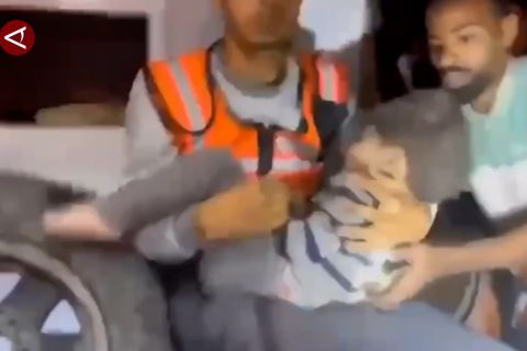 Jumlah korban tewas akibat serangan Israel di Gaza lampaui 100 orang