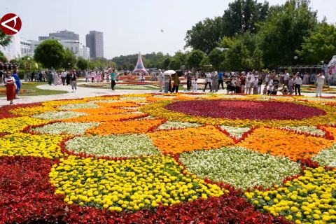 Musim semi datang, festival bunga semarakkan Kota Tashkent
