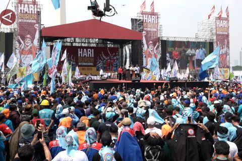 Prabowo tegaskan komitmen bela hak rakyat pada peringatan Hari Buruh