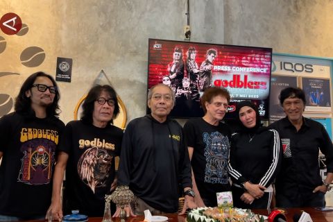 Band rock legendaris God Bless gelar konser akustik perdana bulan ini