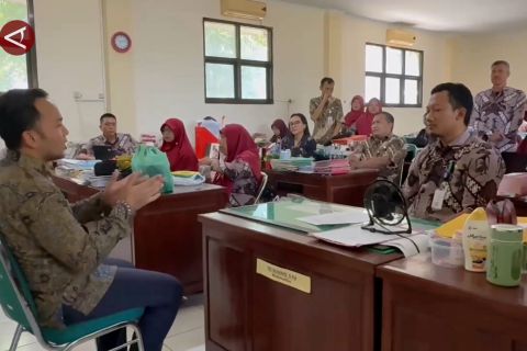 Wali Kota Solo minta sekolah kembalikan iuran perpisahan