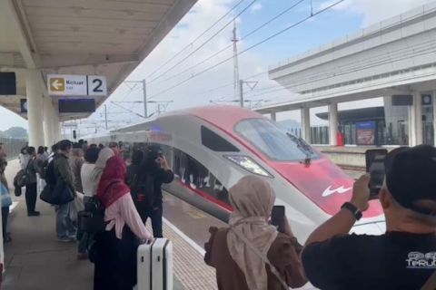 Arus balik libur Waisak, tiket Whoosh terjual lebih dari 14 ribu