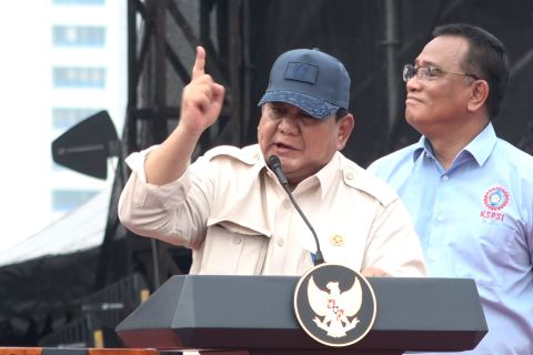 Presiden Prabowo tegaskan siap bertaruh nyawa melawan koruptor