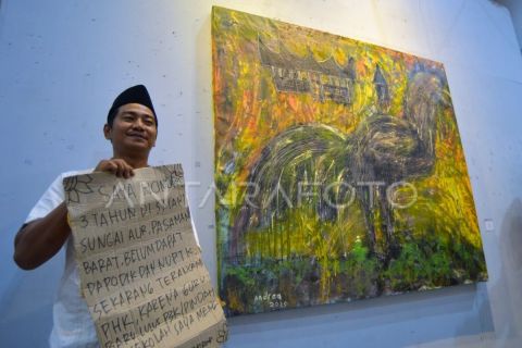 Pameran seni rupa nasional karya guru di Padang