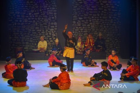 Festival Nan Jombang suguhkan kesenian tradisional Minangkabau Randai dari Solok Bio-bio