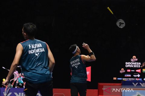 Fajar/Rian terhenti di semifinal Indonesia Open 2025