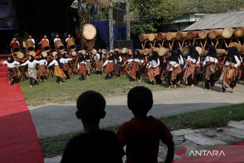 Jelang musim tanam, warga Serang gelar Pesta Rakyat Ngaruwat Bumi