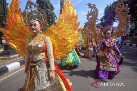 Helaran Budaya 2025 libatkan ribuan peserta dan puluhan kendaraan hias
