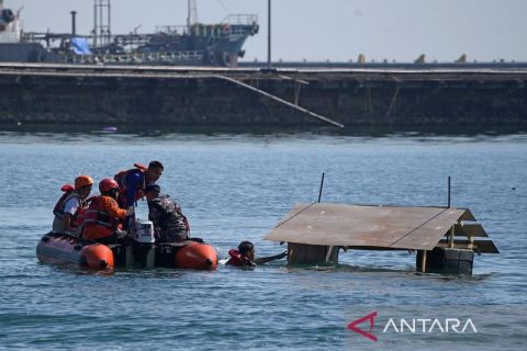 Simulasi penanganan bencana banjir di Makassar