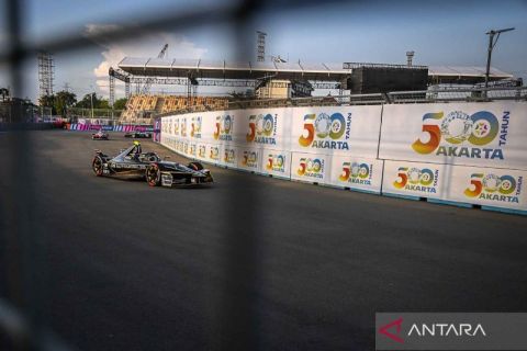 Maximilian Gunther jadi pembalap tercepat pada sesi latihan bebas pertama Formula E World Championship