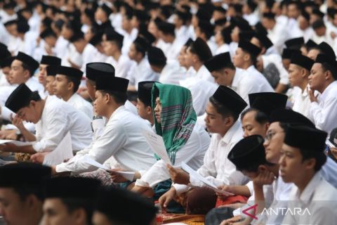 Ummat Islam hadiri Istigasah dan doa bersama awal tahun baru  Hijriah