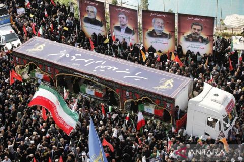 Iran gelar upacara pemakaman kenegaraan bagi petinggi militer dan ilmuwan nuklir yang tewas diserang Israel