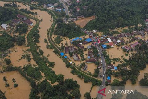 Puluhan rumah terendam banjir luapan Kali Wanggu Kendari