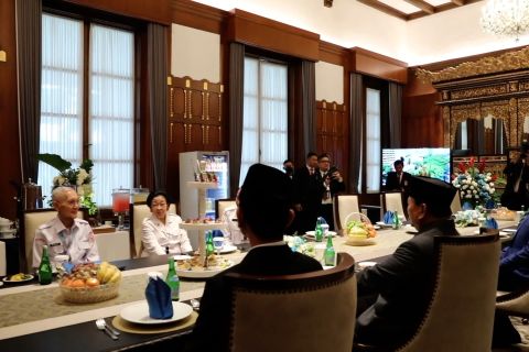 Momen tokoh bangsa akrab bercengkerama jelang Upacara Harlah Pancasila