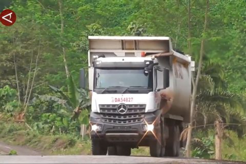 Pemprov Kaltim tertibkan angkutan tambang yang lintasi jalan umum