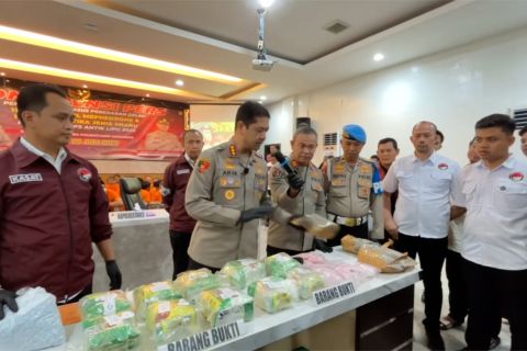 Polrestabes Makassar amankan 10 kg sabu dan bandar jaringan China
