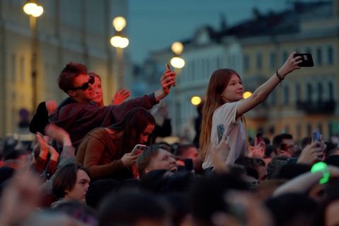 St. Petersburg gelar festival Scarlet Sails rayakan kelulusan sekolah