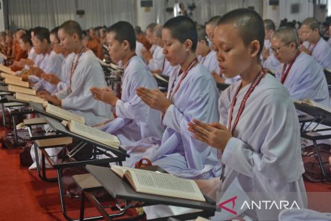 2.000 peserta dari berbagai negara ikuti Indonesia Tipitaka Chanting 2025 di Taman Lumbini TWC Borobudur
