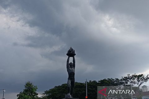 BMKG sebut Indonesia didominasi hujan ringan dan awan tebal hari ini