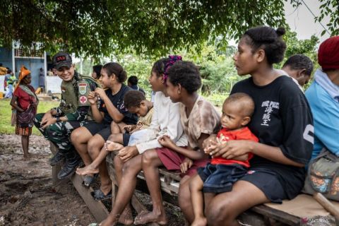 Satgas Pamtas RI-PNG kawal layanan Program Cek Kesehatan Gratis di Merauke