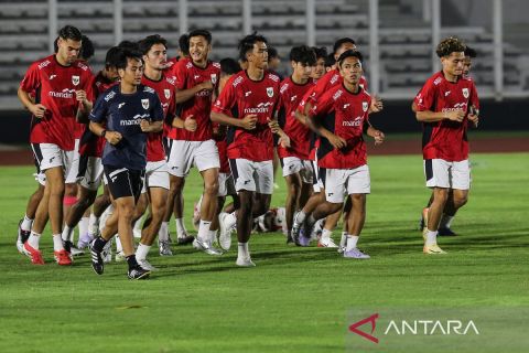 Jelang Piala AFF 2025, Timnas U-23 Indonesia gelar latihan di Stadion Madya
